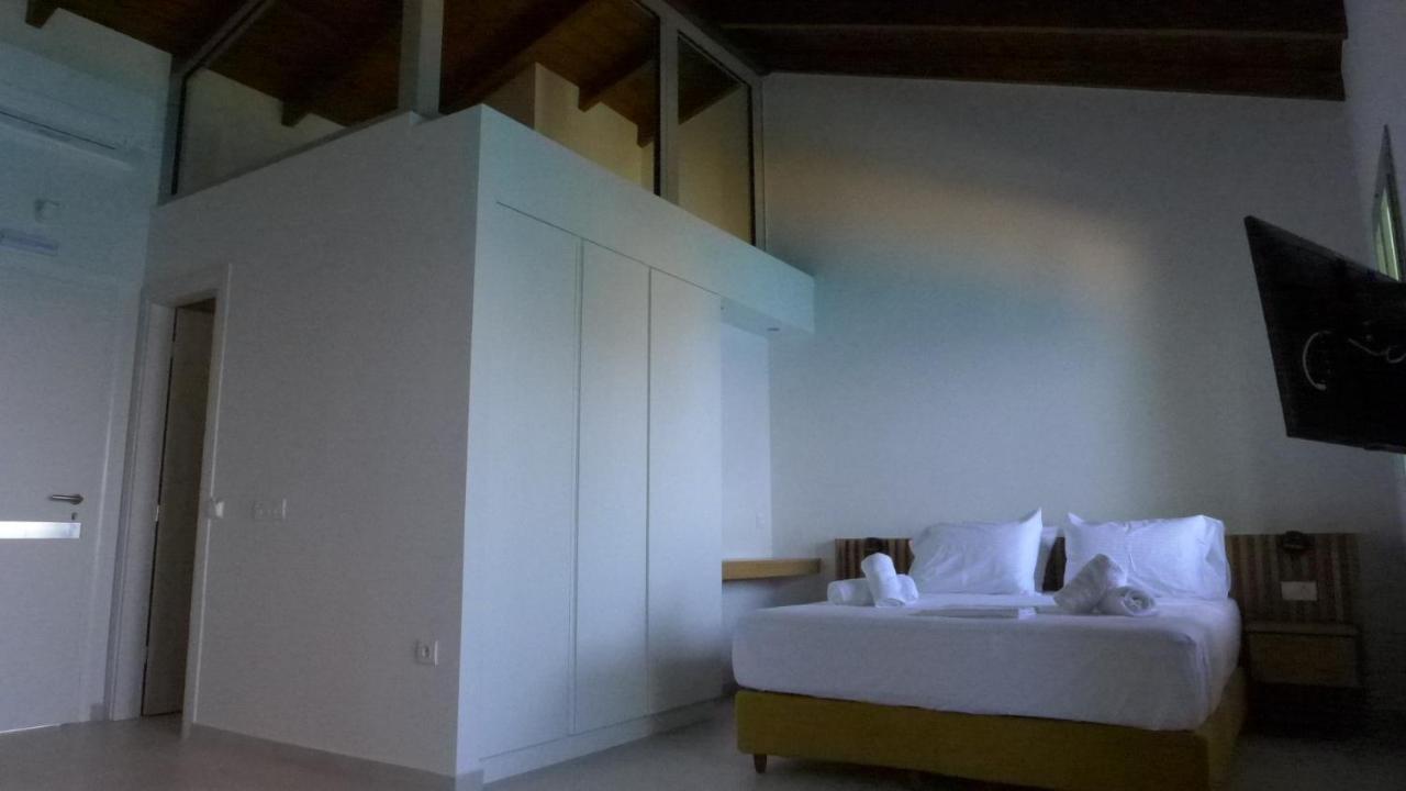 Caltabania Suites Айос-Никитас Экстерьер фото