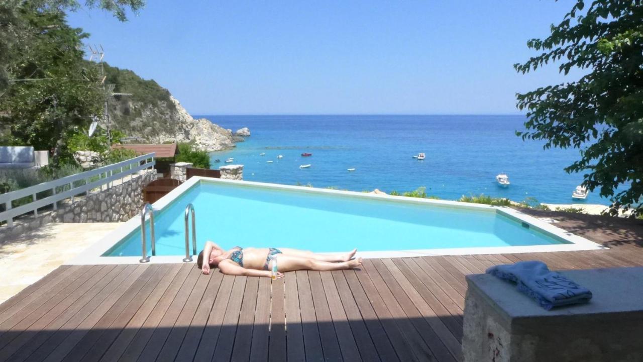 Caltabania Suites Айос-Никитас Экстерьер фото